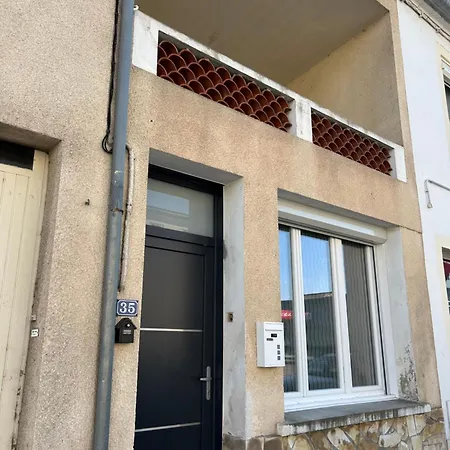 Le 35 *